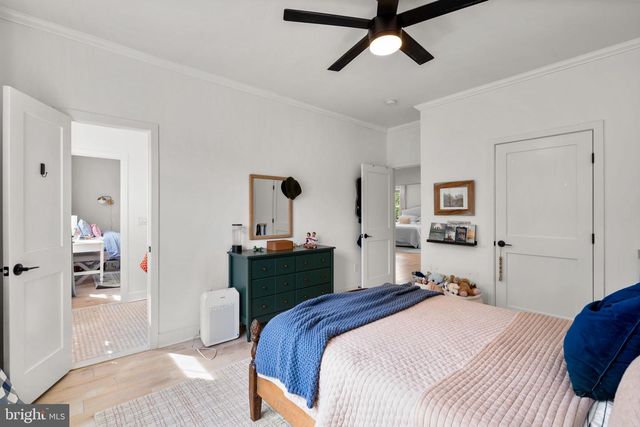 2854 FAIRMONT ST, Falls Church, VA 22042