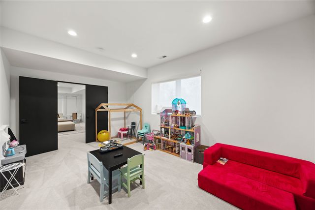 2880 SE Piedmont Circle, Waukee, IA 50263