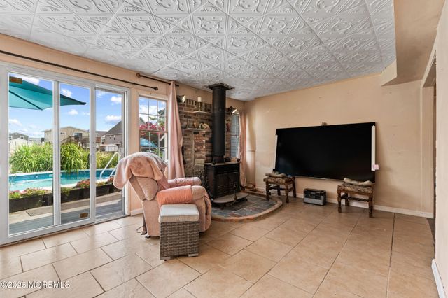 109 E Mohawk Drive, Little Egg Harbor, NJ 08087