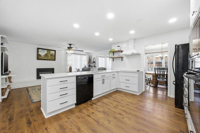 1301 ELM Street N, Fargo, ND 58102