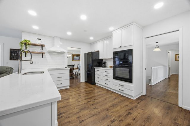 1301 ELM Street N, Fargo, ND 58102