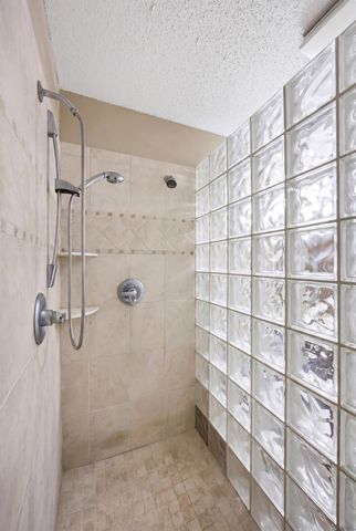 1301 ELM Street N, Fargo, ND 58102