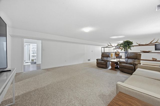 1301 ELM Street N, Fargo, ND 58102