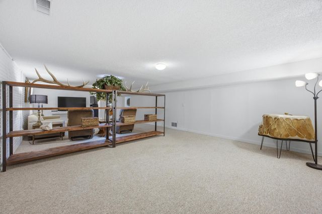 1301 ELM Street N, Fargo, ND 58102