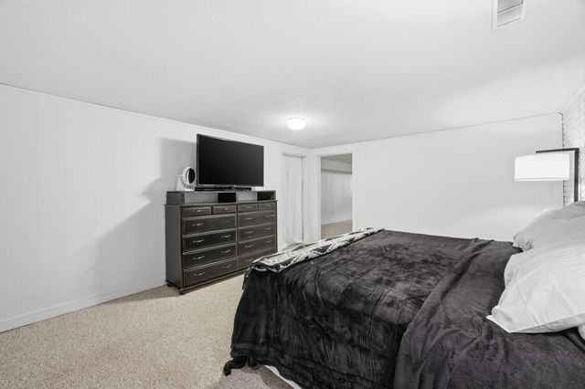 1301 ELM Street N, Fargo, ND 58102