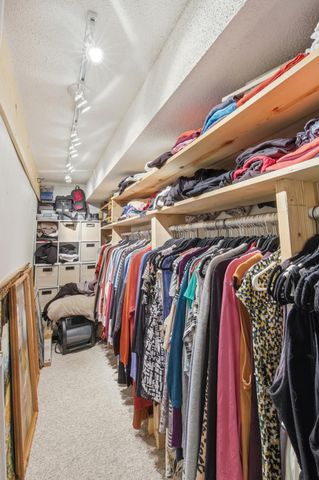 1301 ELM Street N, Fargo, ND 58102