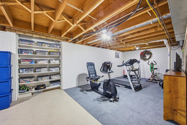 1301 ELM Street N, Fargo, ND 58102