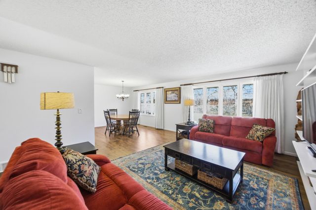 1301 ELM Street N, Fargo, ND 58102