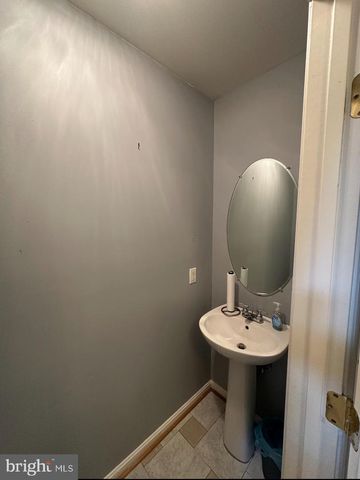 4060 WINDSOR HEIGHTS PL, White Plains, MD 20695