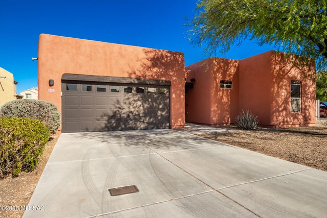 6421 E Koufax Lane, Tucson, AZ 85756