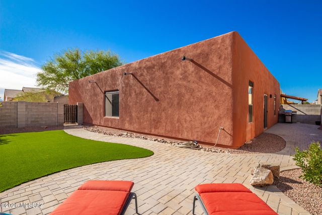 6421 E Koufax Lane, Tucson, AZ 85756