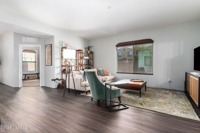 6421 E Koufax Lane, Tucson, AZ 85756