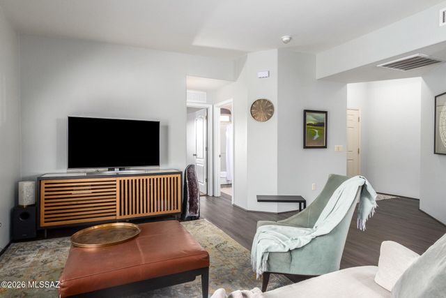 6421 E Koufax Lane, Tucson, AZ 85756