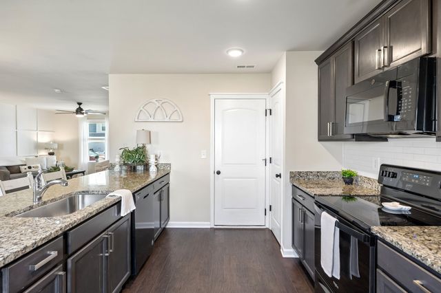 119 Westcott St, La Vergne, TN 37086
