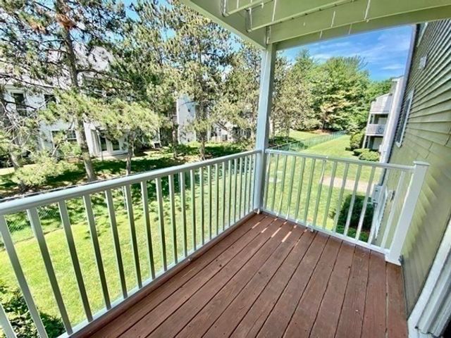 34 Silver Hill Ln 8, Natick, MA 01760