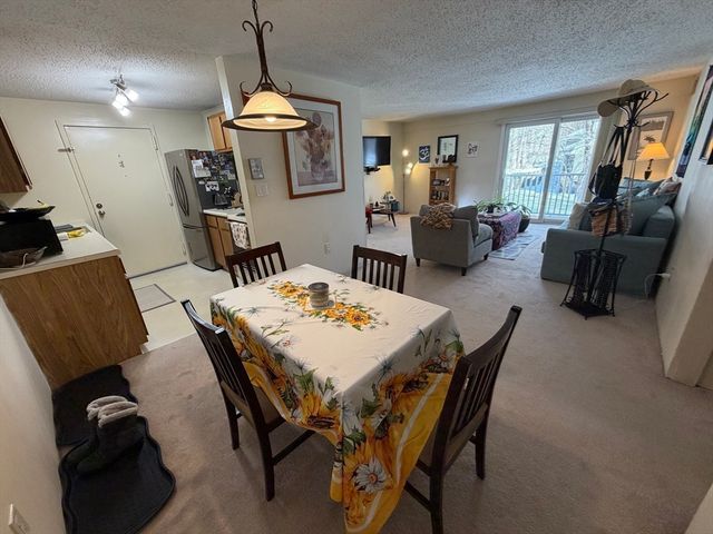 34 Silver Hill Ln 8, Natick, MA 01760