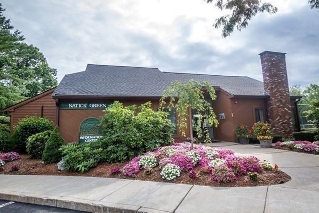 34 Silver Hill Ln 8, Natick, MA 01760