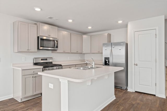 143 Spencer Circle, Summerville, SC 29485