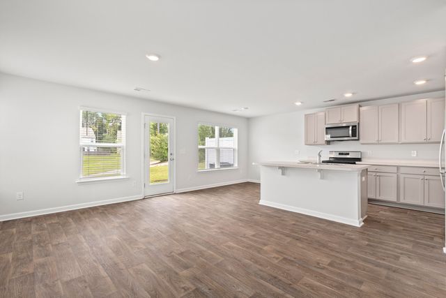 143 Spencer Circle, Summerville, SC 29485