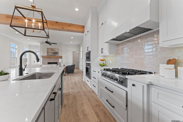 13475 Sawmill Dr, Baton Rouge, LA 70818