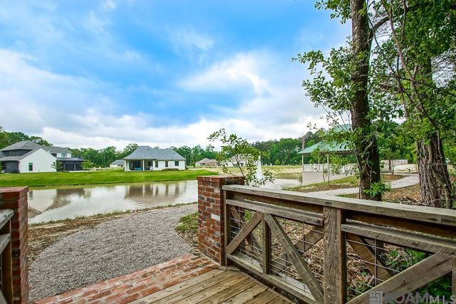 13475 Sawmill Dr, Baton Rouge, LA 70818