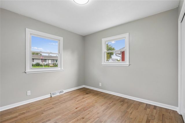 3021 Ravenwood Terrace NW, Cedar Rapids, IA 52405