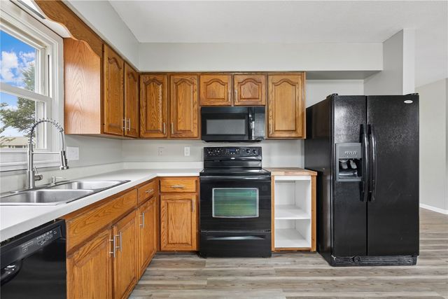 3021 Ravenwood Terrace NW, Cedar Rapids, IA 52405