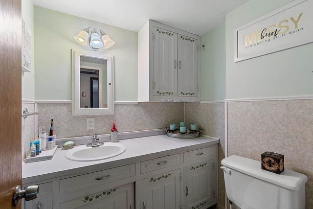 870 Waverly Place, Green Bay, WI 54304