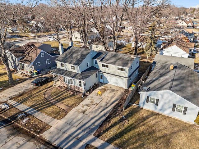 870 Waverly Place, Green Bay, WI 54304