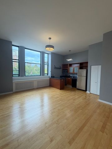 807 Church Street 212, Evanston, IL 60201