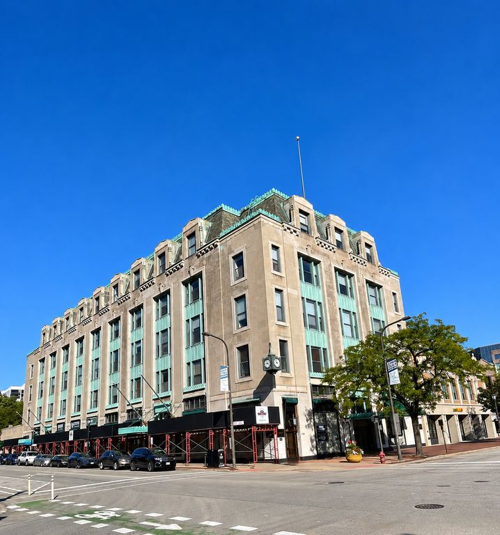 807 Church Street 212, Evanston, IL 60201