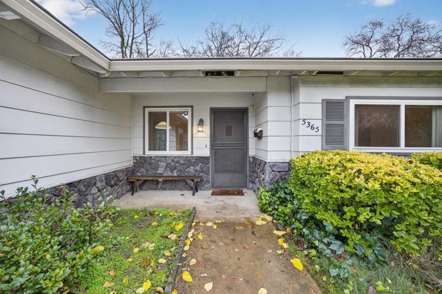 5365 Whitney Blvd, Rocklin, CA 95677