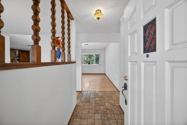 5365 Whitney Blvd, Rocklin, CA 95677