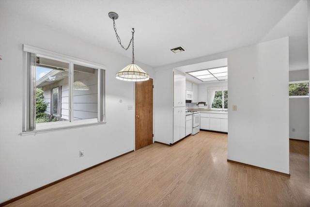 5365 Whitney Blvd, Rocklin, CA 95677