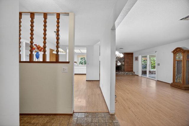 5365 Whitney Blvd, Rocklin, CA 95677