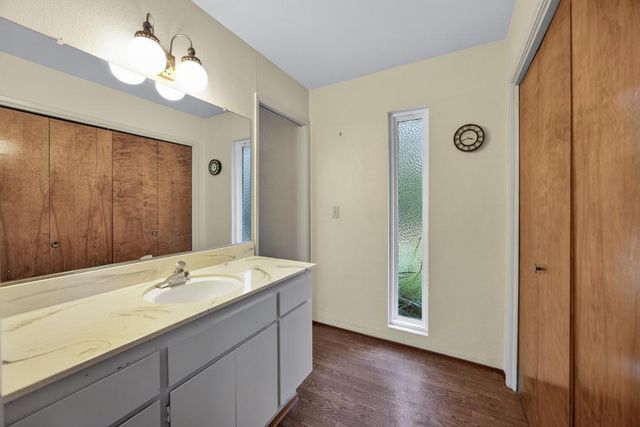 5365 Whitney Blvd, Rocklin, CA 95677