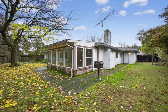 5365 Whitney Blvd, Rocklin, CA 95677