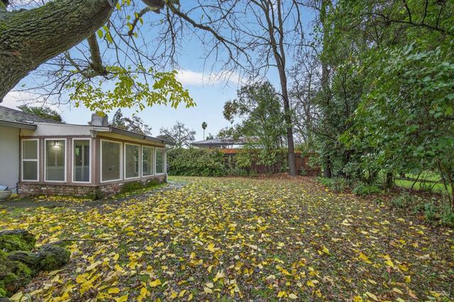 5365 Whitney Blvd, Rocklin, CA 95677