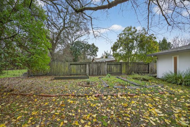 5365 Whitney Blvd, Rocklin, CA 95677