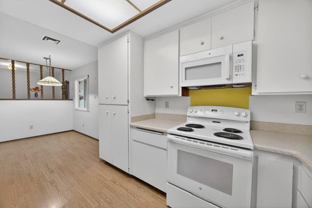 5365 Whitney Blvd, Rocklin, CA 95677