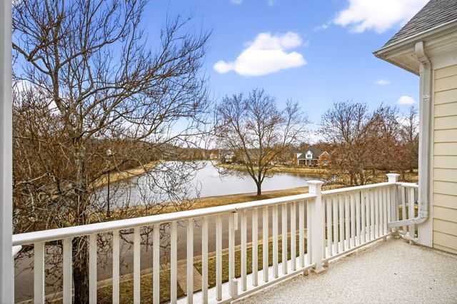 630 Springlake Dr, Franklin, TN 37064