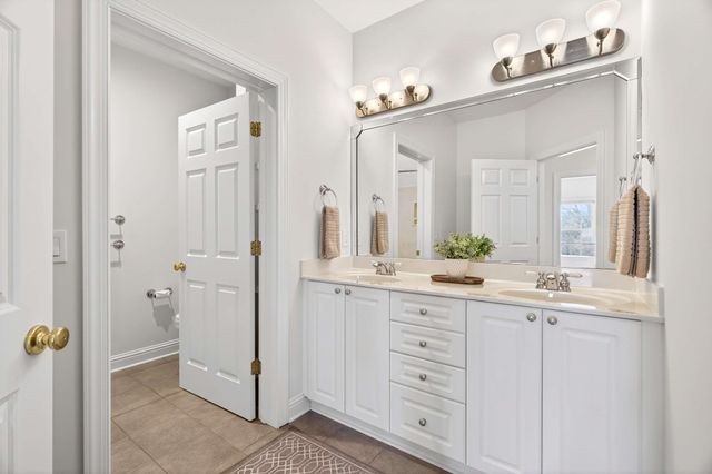 630 Springlake Dr, Franklin, TN 37064