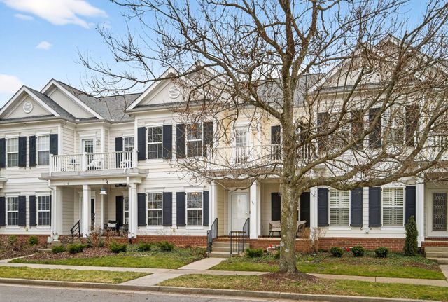 630 Springlake Dr, Franklin, TN 37064