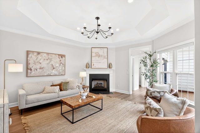 630 Springlake Dr, Franklin, TN 37064