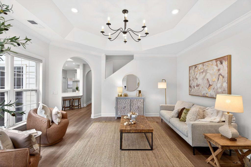 630 Springlake Dr, Franklin, TN 37064