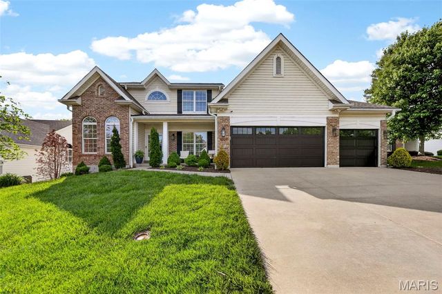 1009 Speckledwood Manor Court, Chesterfield, MO 63017