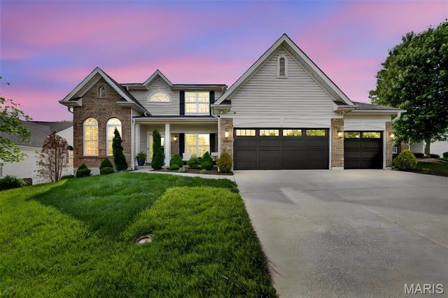 1009 Speckledwood Manor Court, Chesterfield, MO 63017