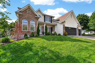 1009 Speckledwood Manor Court, Chesterfield, MO 63017