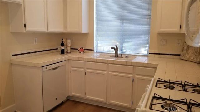 13440 N Bowers Court North, Tustin, CA 92782