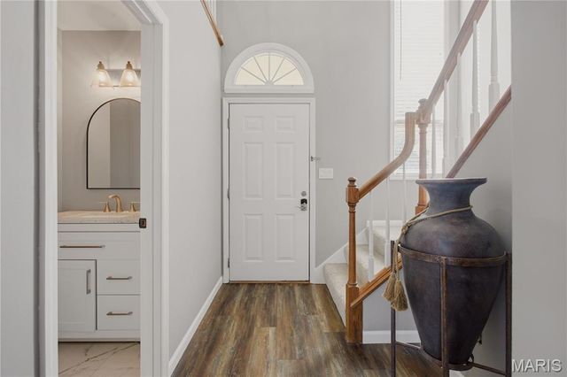 16180 Lea Oak Court, Chesterfield, MO 63017